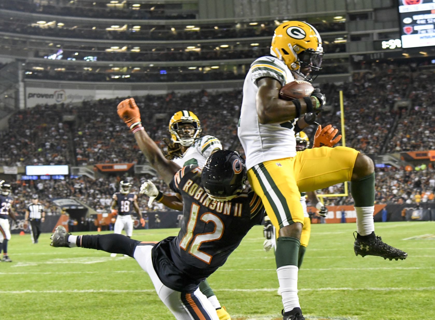 Adrian Amos interception against Bears, AP photo
